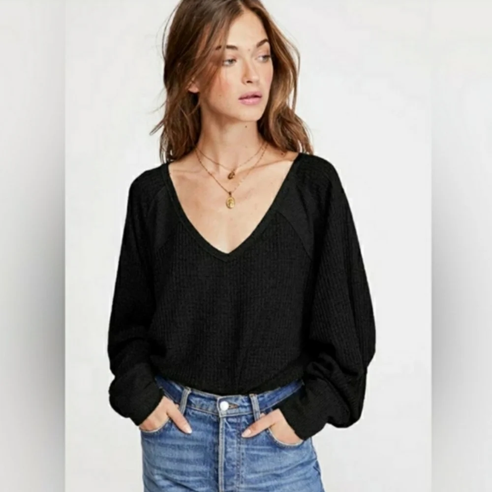 Free People Santa Clara Thermal in Black•M - Picture 5 of 10